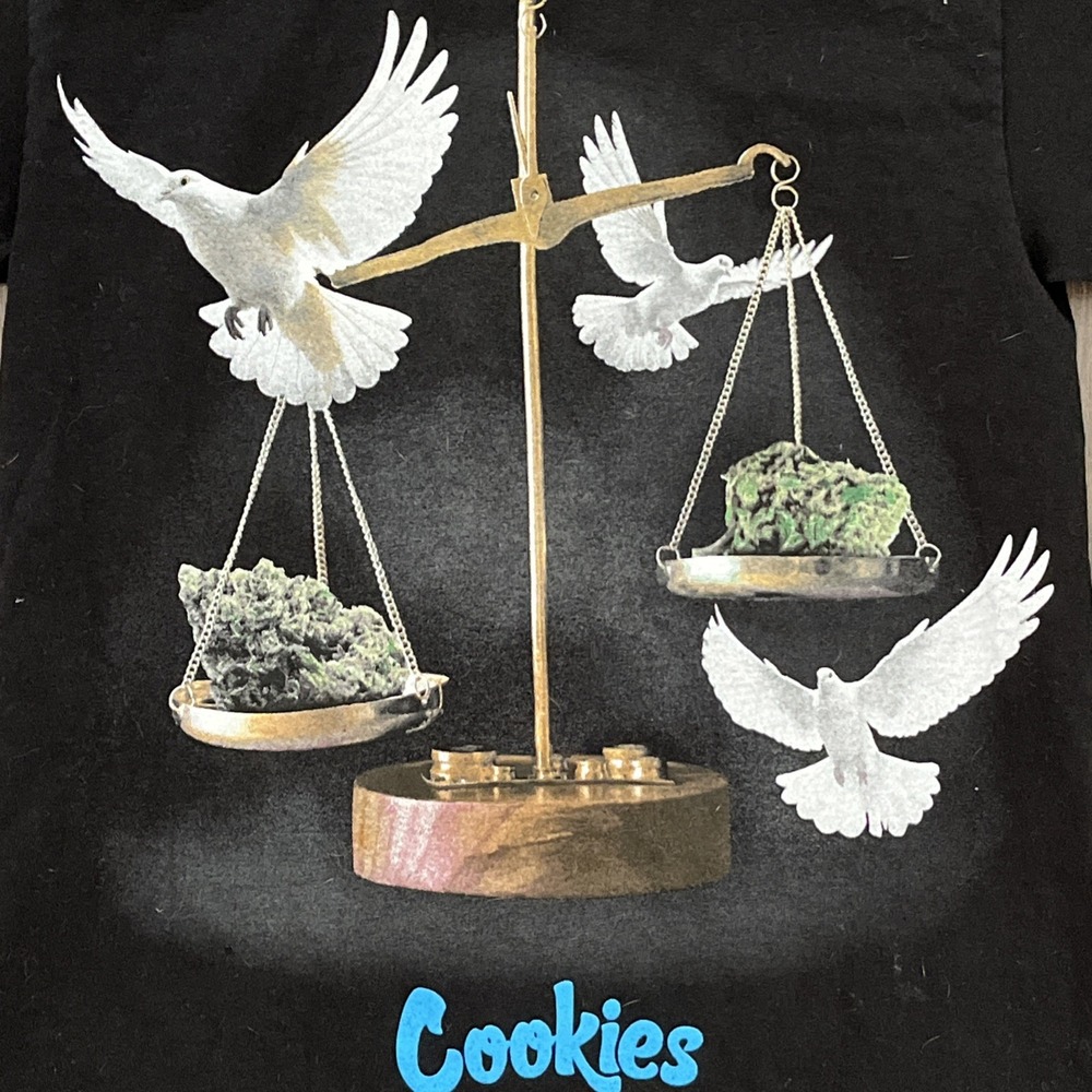 Cookies SF T-Shirt Mens S Doves Weed Scale Graphic Streetwear 100% Cotton Black - Picture 2 of 9